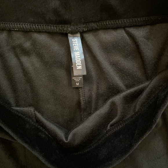 Steve Madden Black Women's Cargo Jogger Pants - Picture 2 of 9